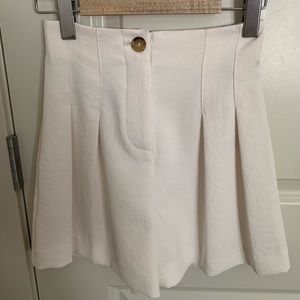 Aritzia Wilfred Flowy Shorts